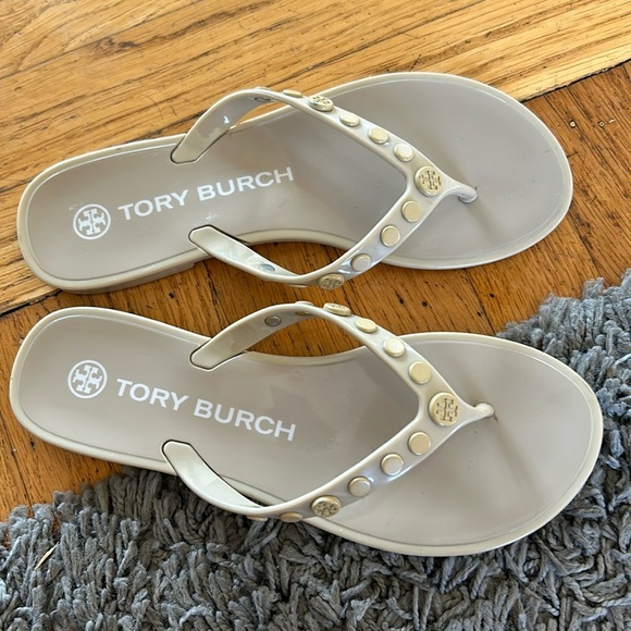 Tory Burch Studded Jelly Sandals in Dromedary Size 5 - Picture 1 of 10